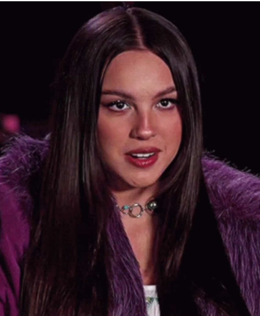 Olívia Rodrigo - pretty isn't pretty #tradução #oliviarodrigo #prettyisntpretty #guts #edit