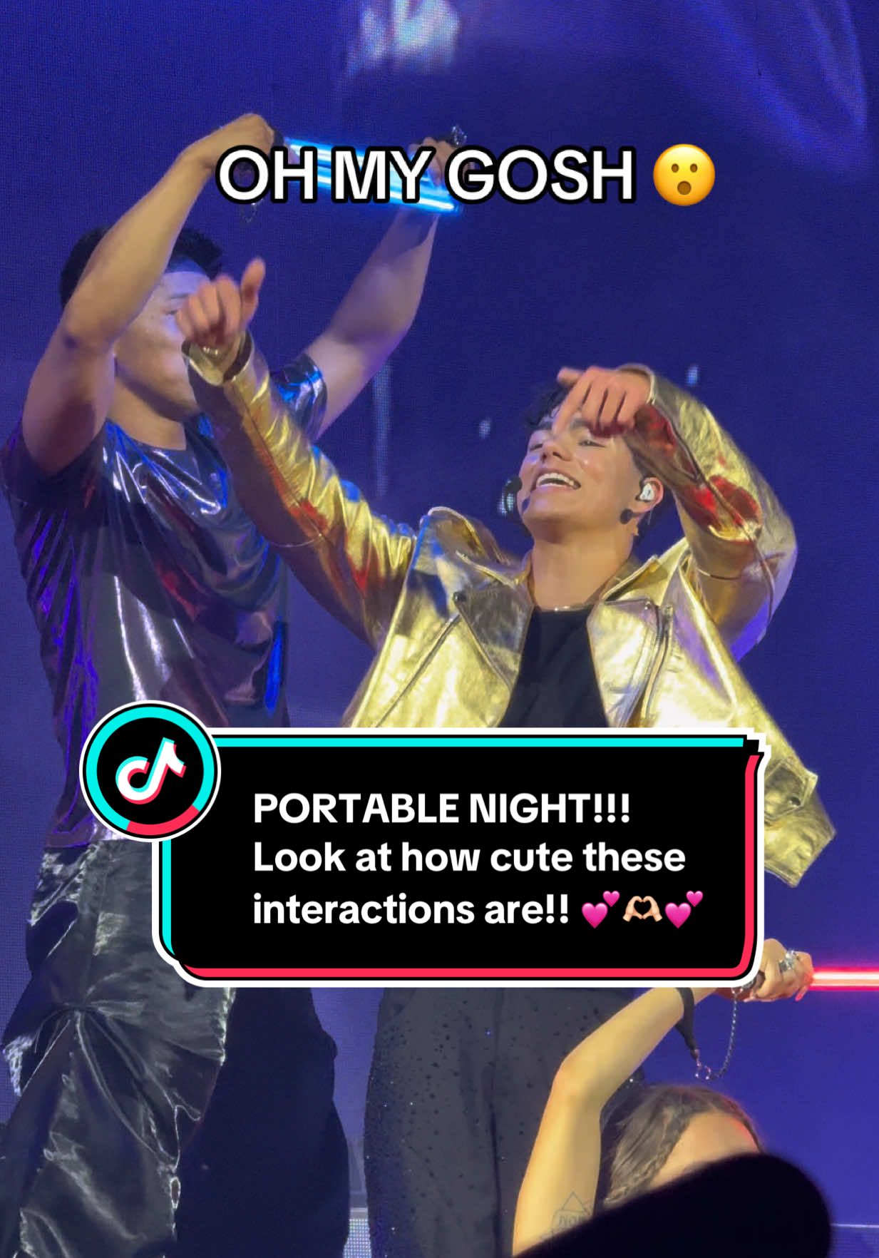 Descendants Zombies Worlds Collide Tour - I just love how they all interact with one another and how cute they are!! You can feel this energy!! 🫶🏻💕🫶🏻 @Malachi Barton @Joshua Colley @Freya Skye @Kylie Cantrall @Malia:) @dararenee @Mk🇪🇹 @disneyzombies @Disney Descendants @Disney Concerts @DescendantsZombies.tour #dzworldscollidetour #descendants #zombies #zombies4 #malachibarton 