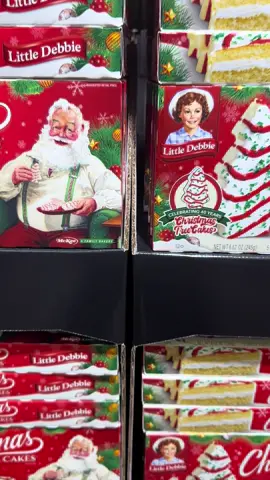 It is time don’t walk Run 🏃🏽‍♂️ #littledebbiechristmastreecakes #littledebbie #christmassnacks #christmas 