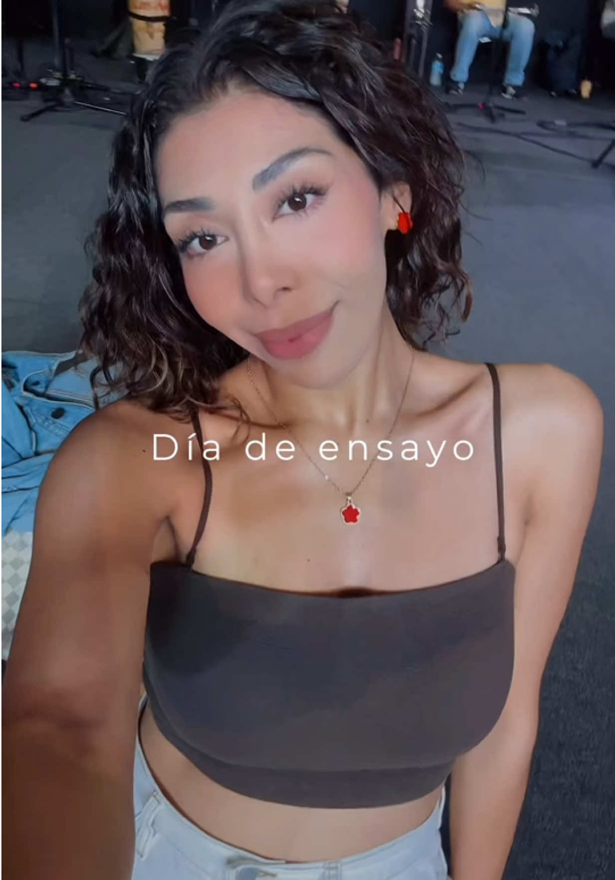 Fue un día laaaaargo pero productivo ✨ Amé mi nueva rutina de cabello @Nefertiti Mexico ❤️ . #ensayo #sonoradinamita #vblog #blogger 