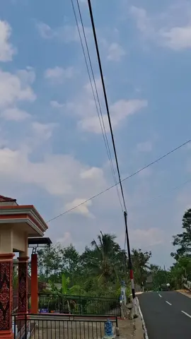 Karep dadi Tentara lakok gedine dadi Soper. Kadoeng salah pergaulan moan😅 #fyp #fypage #storytime #berandamu #traveltiktok 