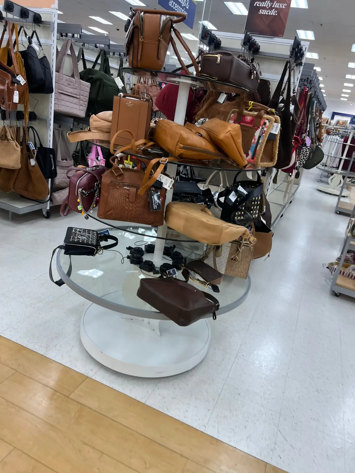 Shop with me 🛒 @Marshalls #marshalls #marshallsfinds #bagsbagsbags #girly #girlythings 