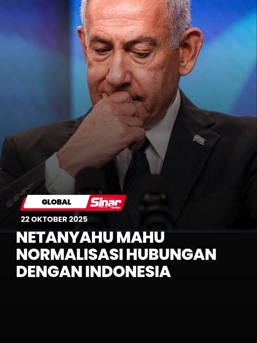 Perdana Menteri Israel, Benjamin Netanyahu dilaporkan sedang berusaha untuk menandatangani perjanjian normalisasi diplomatik dengan Arab Saudi dan Indonesia sebagai strategi politik menjelang pilihan raya awal yang dijangka berlangsung pada Jun 2026. Laporan penyiar awam Israel, KAN, pada Sabtu menyebut Netanyahu mahu memuktamadkan sekurang-kurangnya satu perjanjian dengan dua negara utama dunia Islam itu bagi mengukuhkan kedudukannya sebelum rakyat Israel kembali ke peti undi. Anda boleh baca berita penuh di portal Sinar Harian di www.sinarharian.com.my atau swipe up di IG story serta jangan lupa follow IG @sinarharian untuk berita terkini dalam dan luar negara. #SinarHarian #SinarTerkini #BenjaminNetanyahu #Indonesia #Global
