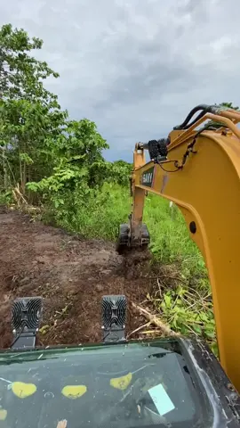 #operatormudapunyacerita #alatberat #excavator #sanysy75c #fyp #tren #parit 