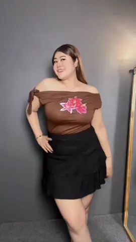 Binggung cari outfit,cuss bli onset aja☝🏻😍