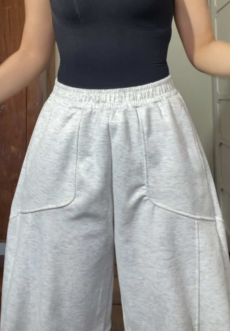 Vvv high quality sweatpants #sweatpants #baggysweatpants #graypants #casualoutfits #outfitideas 