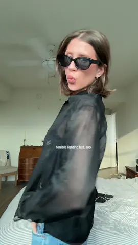 a gloomy ootd but look aty organza top!!! #OOTD #organza #sup 