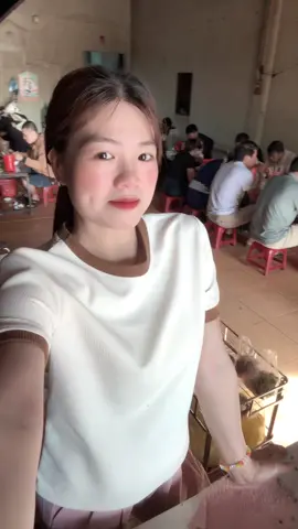 7h40 e hết rồi.xin cảm ơn mm