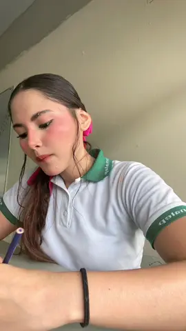 Un día más de escuelita ☹️#fypシ゚ 