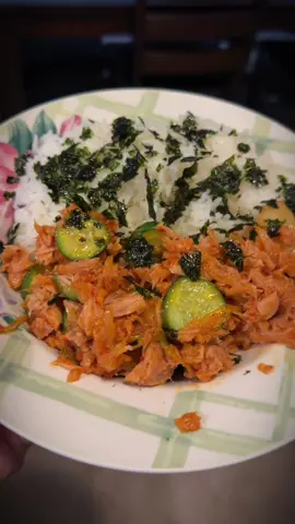 One of my favorite simple yet delicious and easy recipes for my last-minute idea days 😁 #DinnerIdeas #tuna #kimchirecipe #sahmlife #MomsofTikTok 