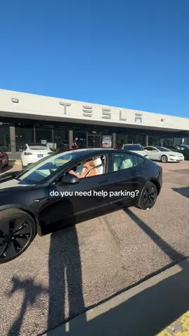 parking problems? never heard of that 😎 (actually I almost never use self park hahaha) #fyp #tesla #selfdriving #fsd #teslatok 