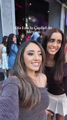 Pero que bonita la genteee😌😜 #cdmx #cuidaddemexico #mentiraselmusical #vlogging #amigas 