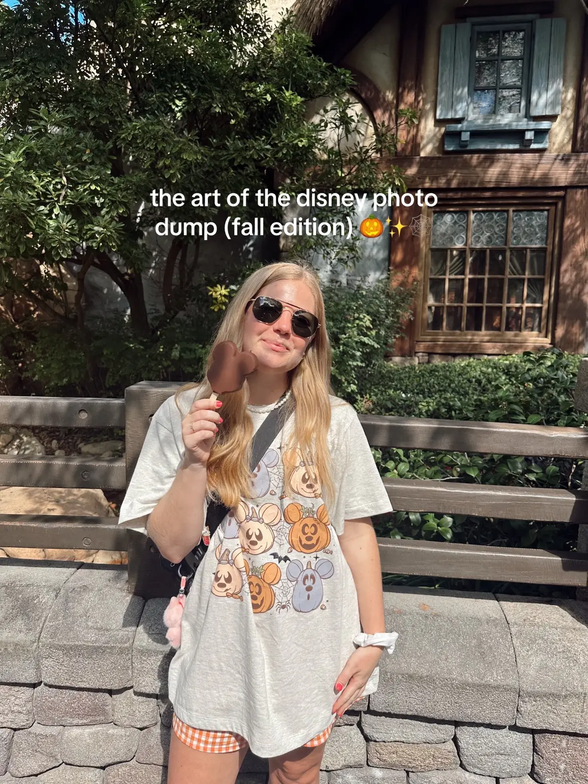 Fall at Disney is sooo festive I love it - here’s some inspo for your next Disney photo dump 🏰🍂🧡 #disneyworld #disneygirl #disneyhalloween #disneystyleinspo #disneyoutfitinspo #disney #fallatdisney #halloweenatdisney #falloutfit 