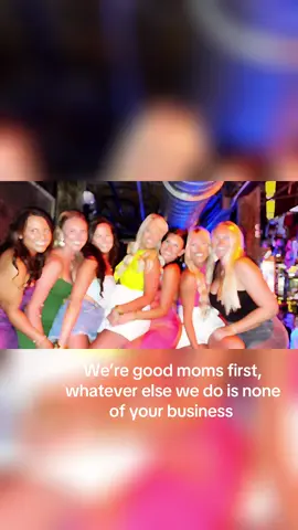 Yes, we are a friend group full of moms but we were friends before kids too.. we just now have double the events- kid events & kid free events 🍾💕 #MomsofTikTok #rolltide #girlgroup #hotmomclub #funmom 
