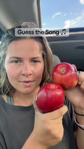 Guess the Song 🎵 EASY EDITION