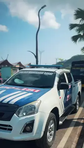 Satlantas Polres Manggarai Barat Kembali Laksanakan Penertiban Parkir Liar di Sepanjang Jalan Soekarno-Hatta Labuan Bajo #UntungAdaPolisi #PolriUntukMasyarakat #labuanbajo #nttpride🏝🔥 #viral @sorotan @divisihumaspolri @spripimpolri_indonesia @poldantt_presisi