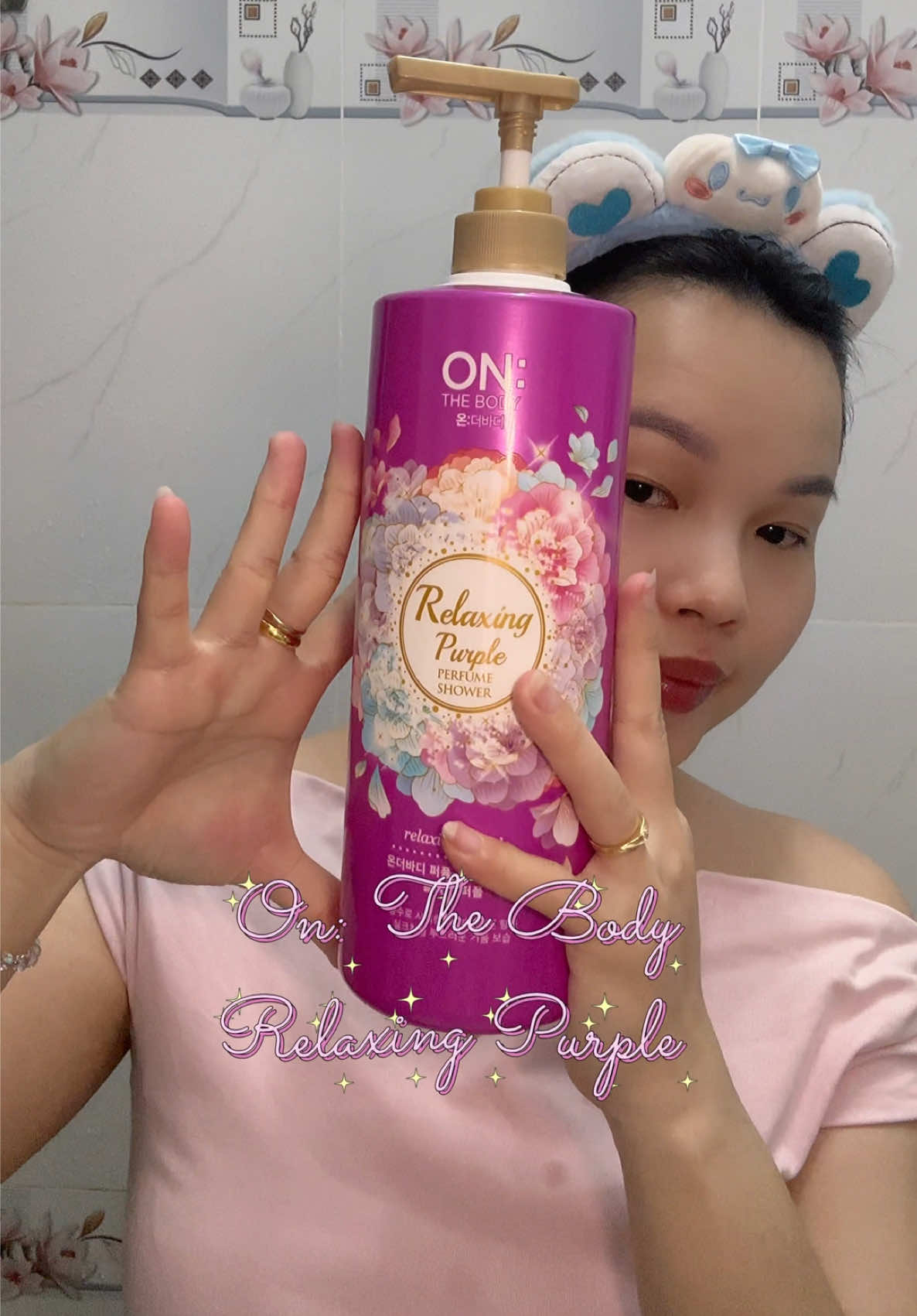 Sữa tắm hương nhài với 3 tầng hương nước hoa mới của nhà On: The Body #onthebody #lantoamayhuong #relaxingpurple #jasmine #suatamnuochoa 