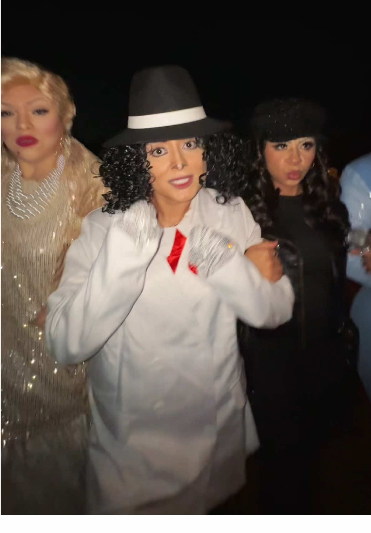 Honored to be a part of SKINNYTOBER 👻🎃 @Mayra Isabel @Karina Garcia @LULU #michaeljackson #elvispresley #paquitaladelbarrio #jennirivera #fyp 