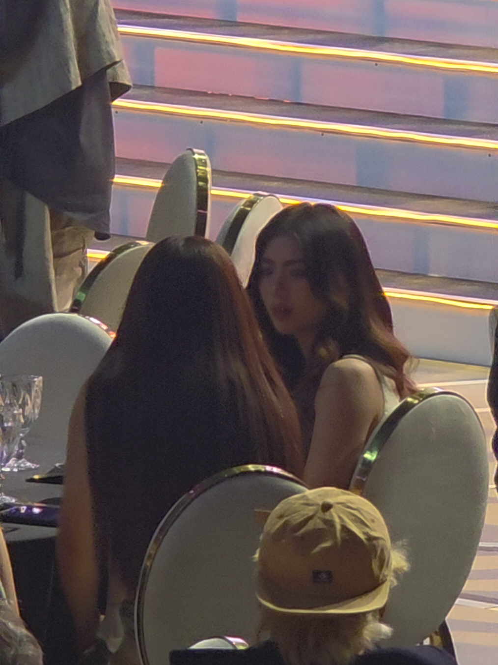 Replying to @saging_dumparchives0 nakabukod po ung kay Aiah eh pero 13 sec lang un.. eto ung may chismisan ng SheeLoiCey at Gwen awra 😁😁 p.s. mejo maingay lang, daming nasigaw sa paligid ko eh 🤣🤣🤣