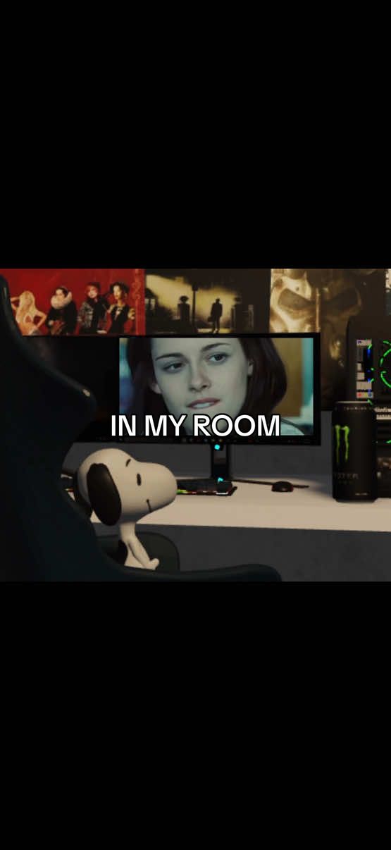 this song is so twilight, i had to… #snoopy #twilight #twilightsaga #newmoon #fypシ @juliawolfnyc 