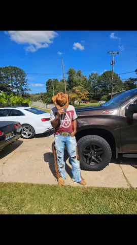 Confidence can't be duplicated..plus Idc anyway...#urbancowboy #fyp #foryou #goodvibesonly #silverfox 