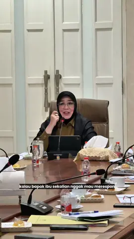 Alhamdulillah, hari ini kita menghadirkan pelayanan publik yang lebih cepat, transparan, dan terintegrasi bagi warga Banda Aceh. Melalui JAKI (Jaringan Aspirasi dan Komunikasi Integratif), insya Allah setiap aspirasi dan keluhan warga bisa langsung terhubung ke OPD terkait untuk segeran ditindaklanjuti. Langkah ini, menjadi komitmen kita bahwa pelayanan kepada masyarakat harus terus ditingkatkan, karena semakin baik pelayanan publik, maka semakin baik pula tata kelola pemerintahan dan kualitas kota kita tercinta. #IllizaSaaduddinDjamal  #BandaAcehKotaKolaborasi 