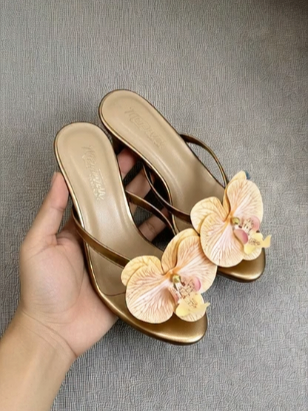 #heelswanita #sepatuwanita 