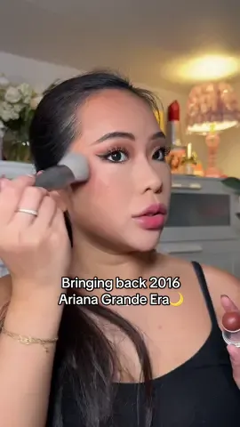 It’s time for Ariana Grande to come back at least for ONE DAY😭 @r.e.m. beauty 