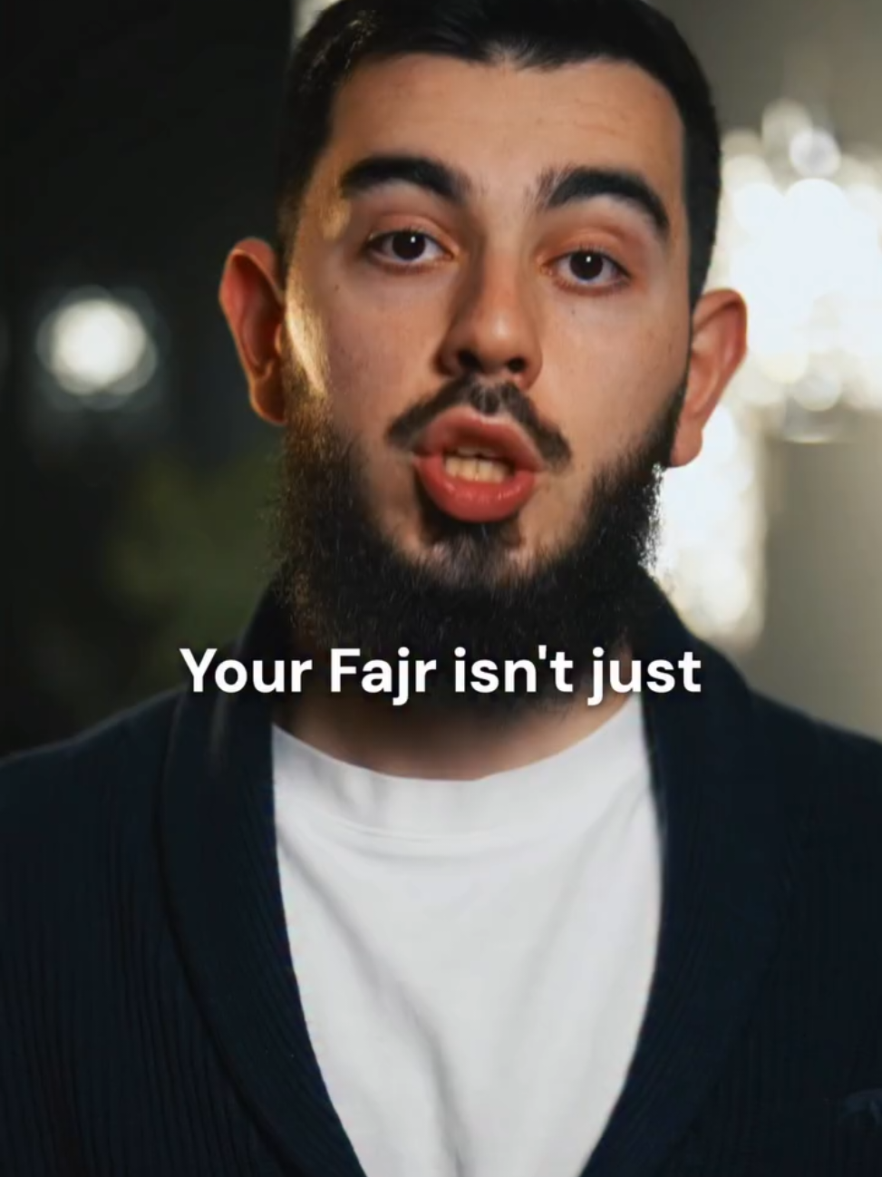 Fajr isn't just a prayer, it's a mindset! Fajr trains you to do what's right, not what's easy. It builds consistency, focus, and barakah into your day before it even begins. #fajr #solat #prayer #ilm #sharing