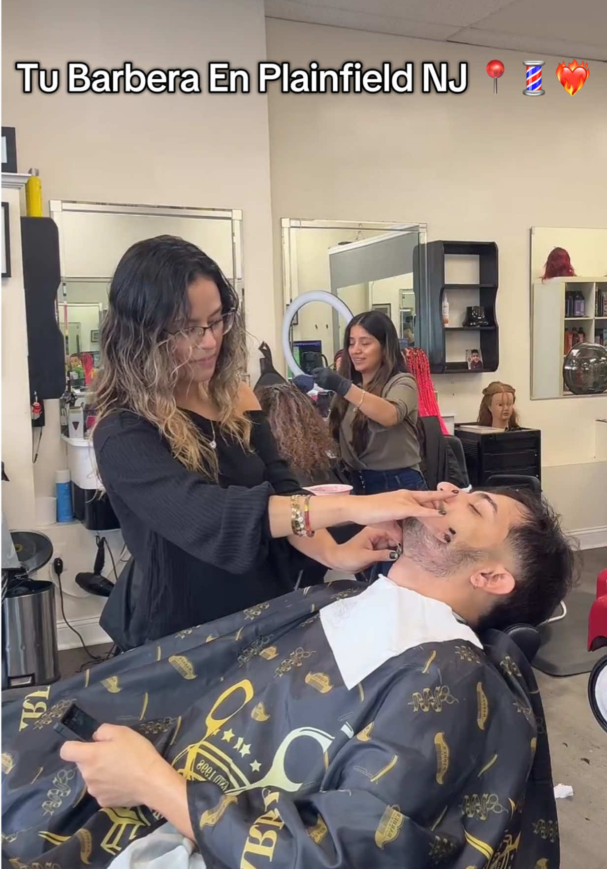 Plainfield NJ📍💈❤️‍🔥  I'm always accepting new clients. + Siempre acepto clientes nuevos + Be sure to book your next appointment with me. + Asegúrate de reservar tu próxima cita conmigo. 📞9087576004 Follow me on Instagram : @katmaystyle7 #femalebarber #ladybarber #newjerseybarbers #midfade #lowfade                