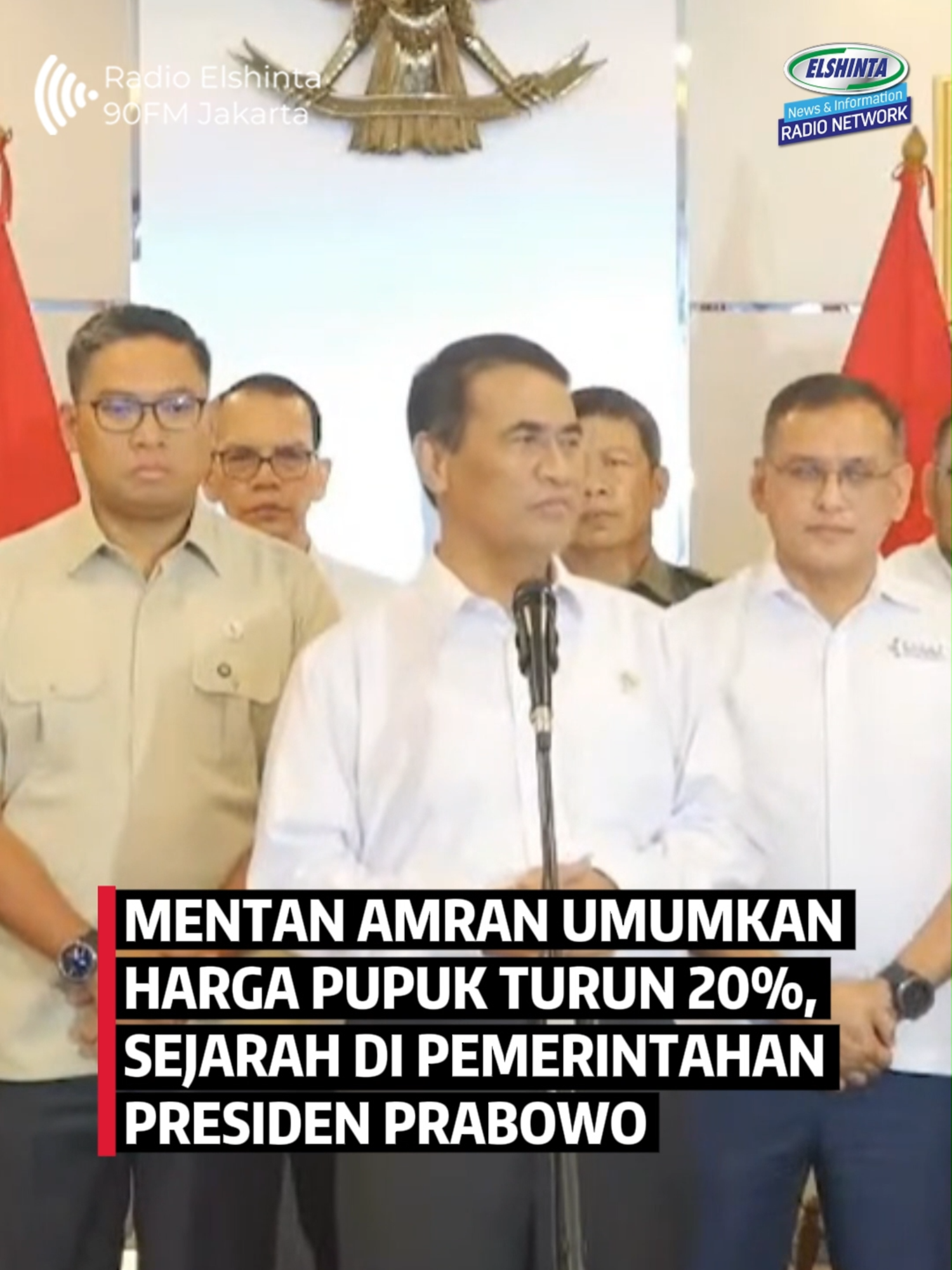 Menteri Pertanian (Mentan) Amran Sulaiman mengumumkan harga pupuk resmi turun hingga 20 persen. Hal itu disampaikan Mentan dalam konferensi pers di Gedung Kementan, Jakarta Selatan, Rabu (22/10). 