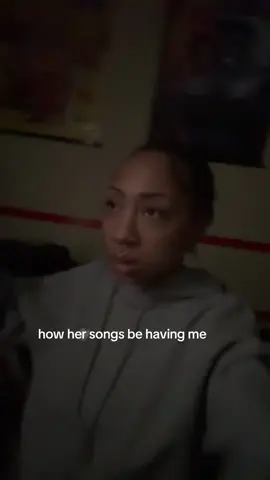 literally all so catchyyyy😂#fyp #drafts #foryoupage #relatable 