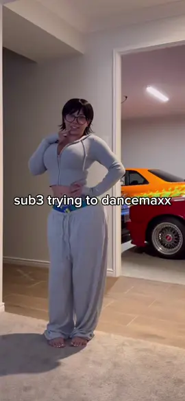 sub3 trying to dancemaxx #giftok #khabylamemechanism #sub5 #sub3 #fyp 