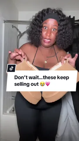 Every time I see these on my FYP they’re SOLD OUT 😭 finally grabbed a pair this time and they did not disappoint 👏🏾 cozy, cute, and perfect for coffee runs or school drop-offs ☕️💗 #dreampairs #tiktokshopdeals #miniboots #cozyseason #winteressentials 