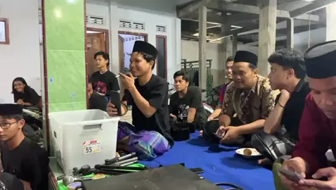 santri ora mung iso ngaji santri siap membela kyai santri siap dadi pager pesantren #banggajadisantri #santriALHUDA #santriRingin7 #nggakmondoknggakkeren #nggaknyantringgakfyp