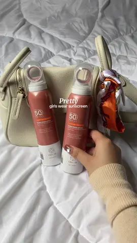 This waterproof sunscreen spray is literally a game changer! #sunscreen #sunscreenspray #waterproofsunscreen #glo21sunscreen #foryoupage 