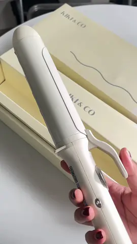 เครื่องม้วนลอนผมที่ถูกต้อง 40 มม  ลอนผมสวยงามเงางามมากๆ 10/10🎀🐾💖 :  #KIKIandCO #ลอนแกน40mm #HairStyle #ลอนผม #ม้วนลอน ป