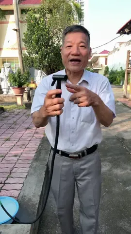 Vòi xit vê sinh cao cäp nhựa sơn tĩnh diẹn hun tạo áp #voixittaoap #voixitvesinh #xuhuong #thinhhanh 