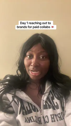 Day 1 reaching out to brands for paid collabs 💌 #prpackage #giftedcollab #influencertips 