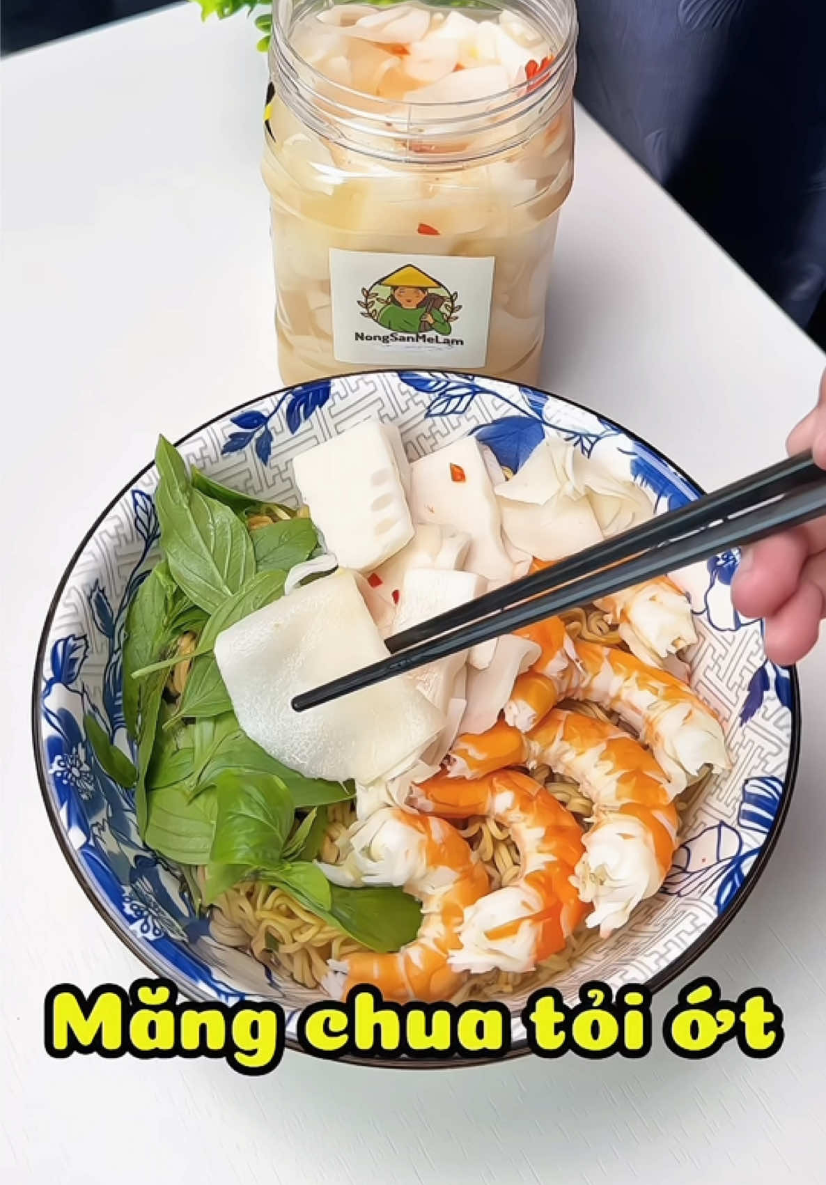Măng chua ăn với mì gói mà nó ngon chấn động #mevyreview #xuhuong #xuhuongtiktok #xuhuongtiktok2025 #mangchuatoiot #mangchuacay #mangchuanongsanmelam #nongsanmelam 