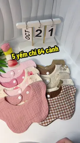 Trời chuyển lạnh ba mẹ mua ngay set yếm này giữ ấm cho con nha