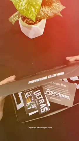 Tak kasih bahan nribun keren, Bolo!! 🔥 Ultras Culture. #ultras #kaossuporter #sepakbolaindonesia #tiktokviral #papringanstore 