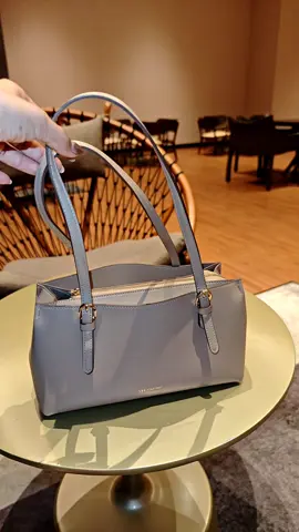 Bagus banget mewah tasnya#taswanita #lescatino 