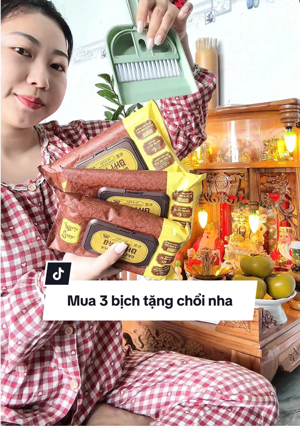 Mua 3 bịch tặng kèm chổi luôn nhen mấy bà ơi #xuhuong #viral #thinhhanh #khanlaubantho #khanlaubanthothienphuc 