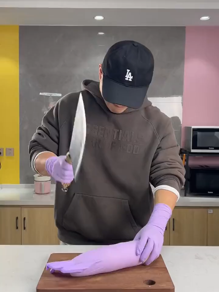 挑剔的女人也会反复戴的#丁腈家务手套 ，上手轻薄服帖舒适绵软！#好物推荐