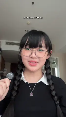 Pendapat aku tentang stereotip di kalangan pembaca buku. #literasi #buku #sastra #terus #membaca 