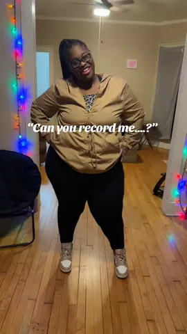 I don’t even like pictures anymore… just record me 😫