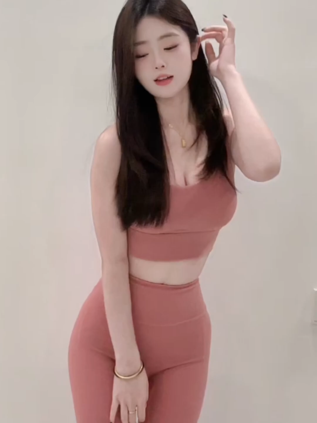 Dance Cover 1843  Beautiful Chinese Girl Perform the Latest Dance Trend #mytype #cosplay #xinhgai #nhảy #douyin #douyin makeupt #gaixinh #sexy #gaixinhtrungquoc #douyin_china #douyingirl #douyin抖音 #xuhuong