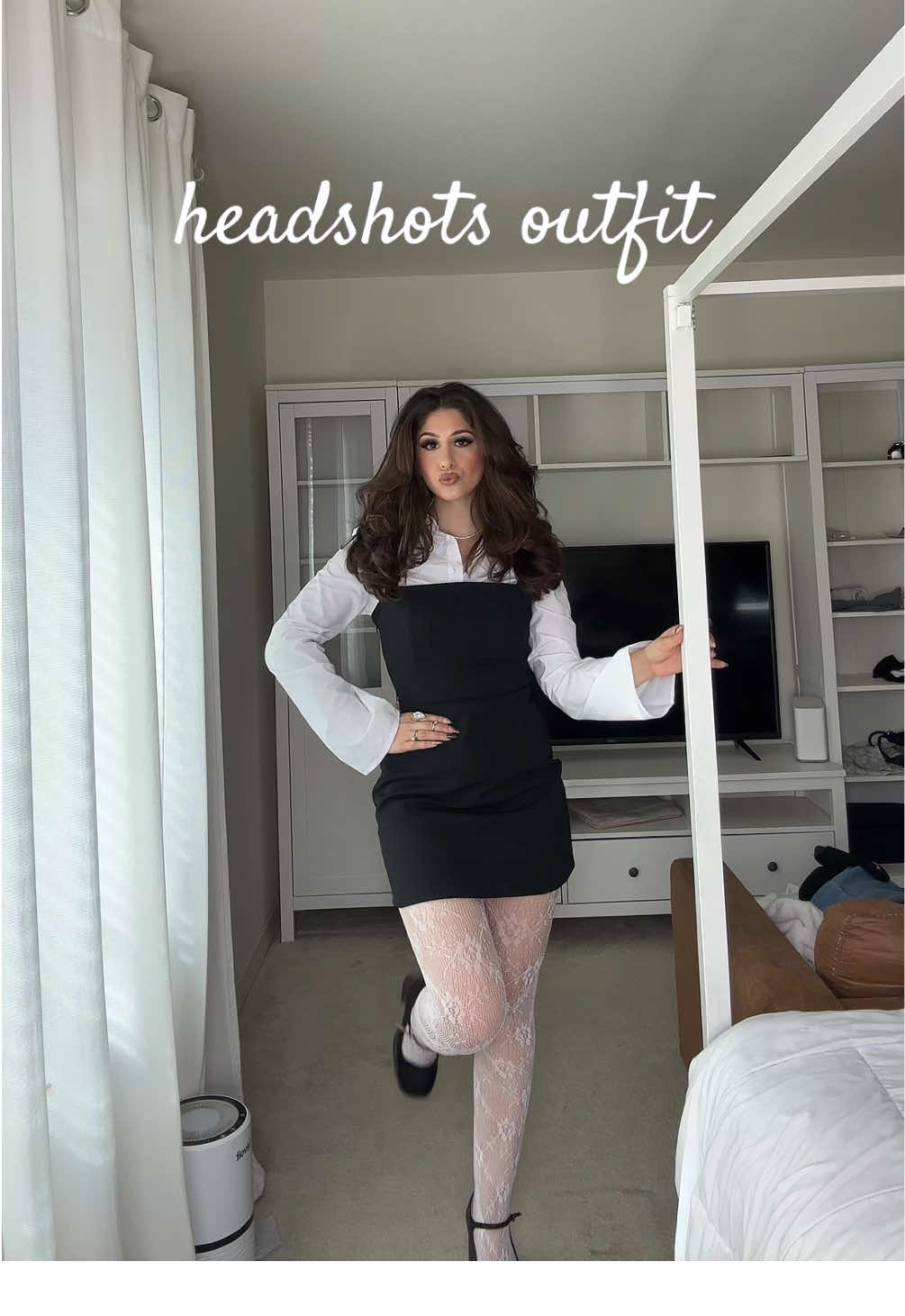 Hairstylist headshots outfit inspo ✨☁️#OOTD #hairstylist #falloutfit #outfitinspo 