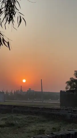 ان لوگوں سے دور رہیں جنہوں نے آپ کو نیچا دکھایا۔ ان رشتوں سے دور رہیں جو کبھی حل نہیں ہوں گی۔ ان لوگوں کو خوش کرنا چھوڑ دیں جو کبھی آپ کو قدر کی نگاہ سے نہیں دیکھیں گے۔ جتنا زیادہ آپ ان چیزوں سے دور ہو جائیں گے جو آپ کی روح کو زیر آلود کرتی ہیں، آپ اتنے ہی صحت مند ہوں گے..!! 🤍 #foryoupage #lostxr #pashtosong #pashtosong #foryoupage 